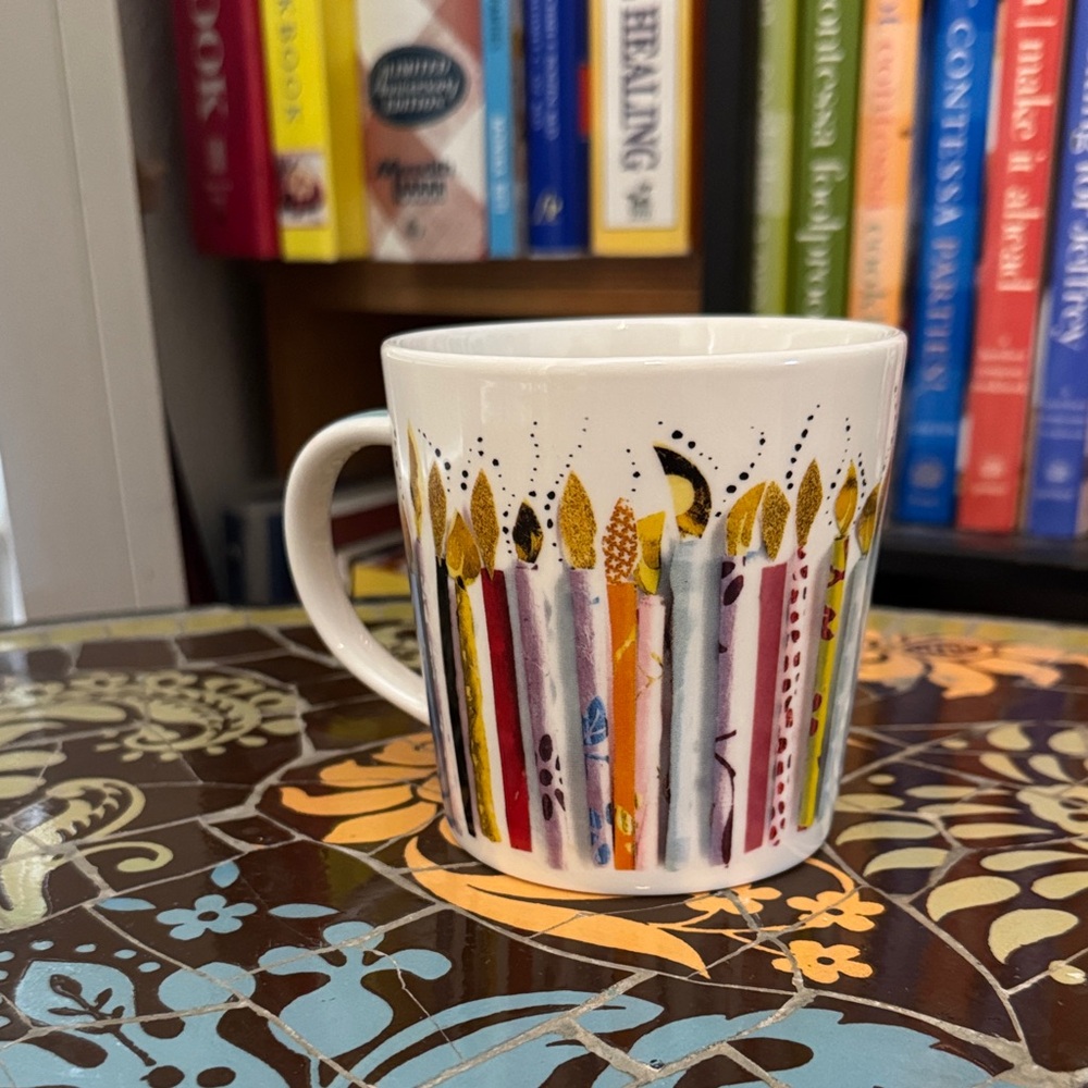 “HAPPY BIRTHDAY” Bone China Mug